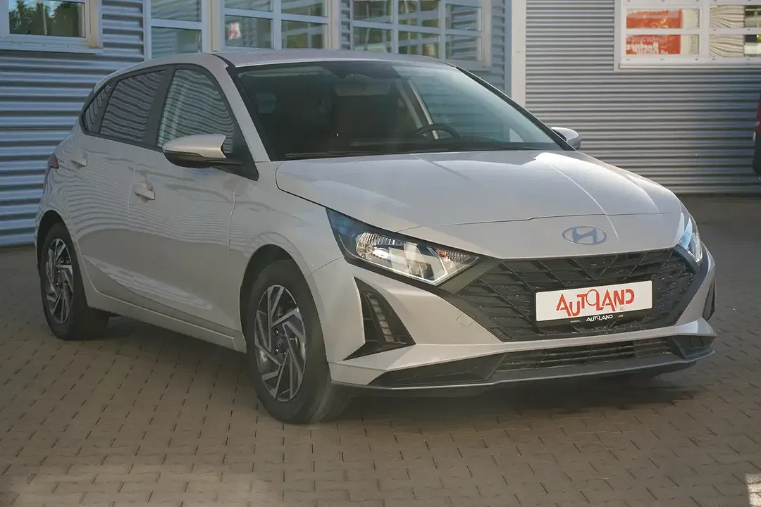 Hyundai i20 - Thumbnail 3