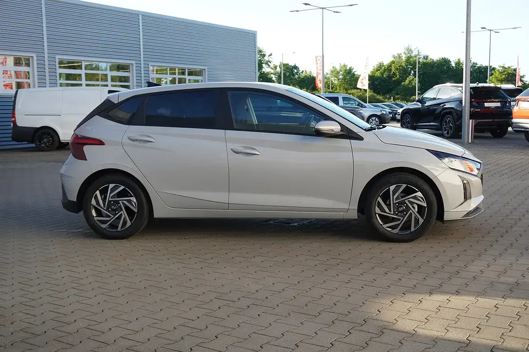 Hyundai i20 - Thumbnail 4