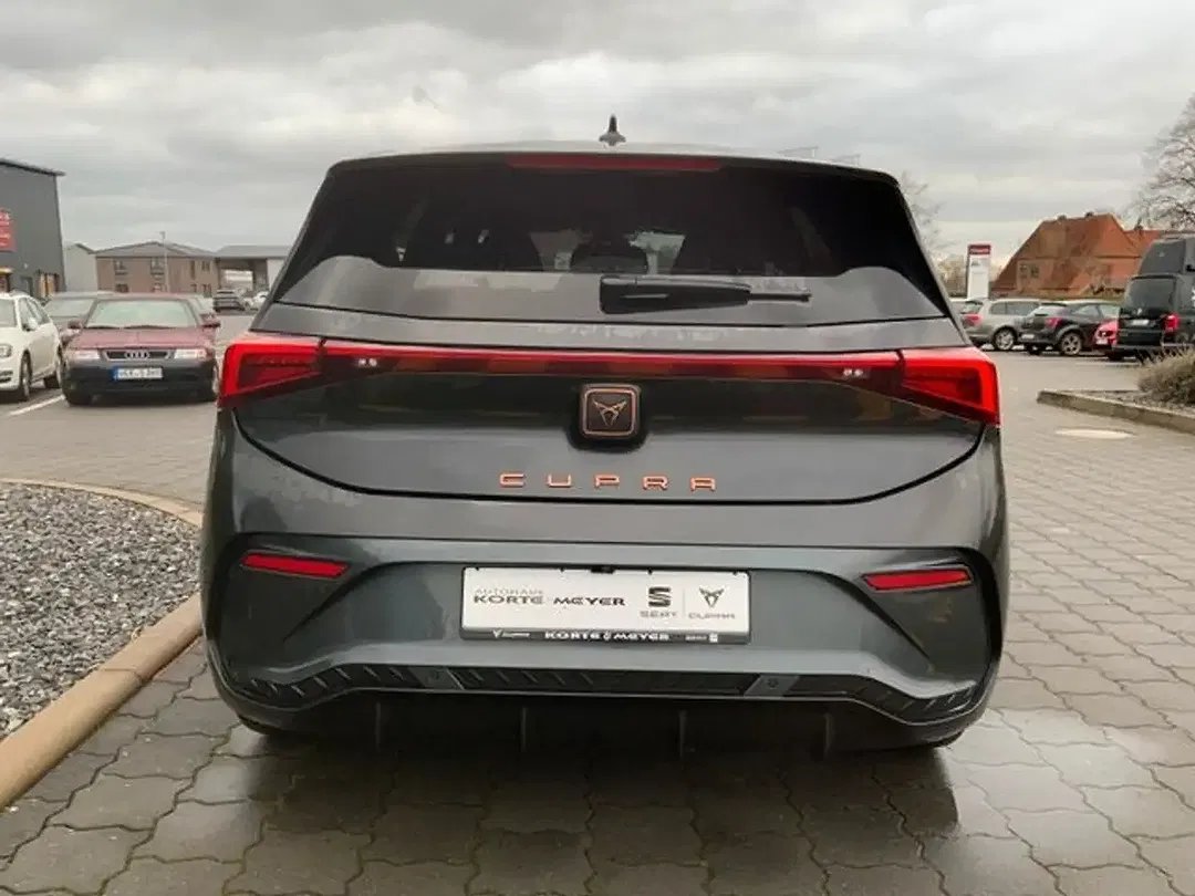 CUPRA Born - Thumbnail 6