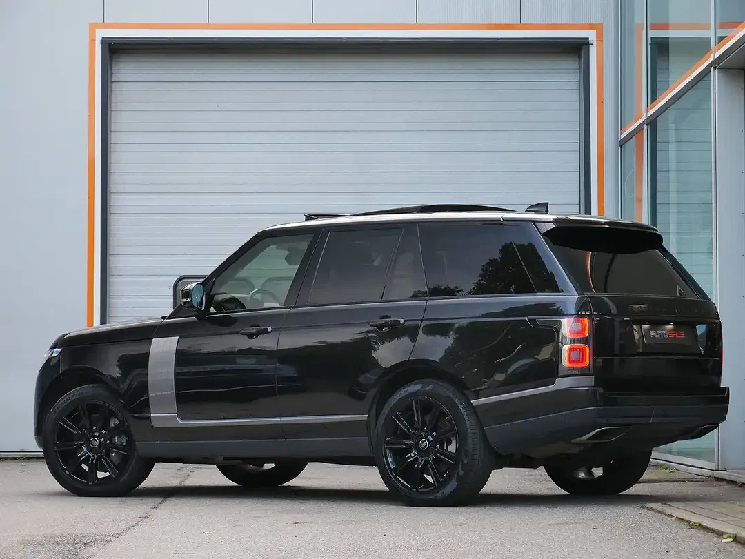 Land Rover Range Rover - Thumbnail 4