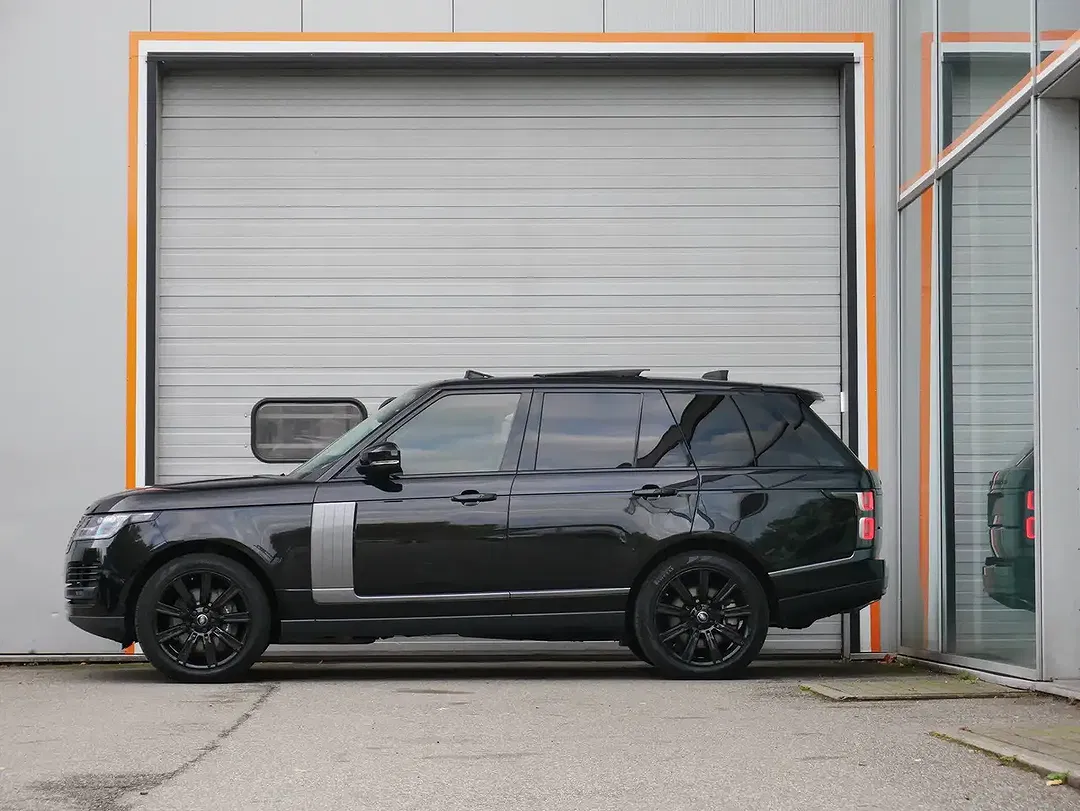 Land Rover Range Rover - Thumbnail 5