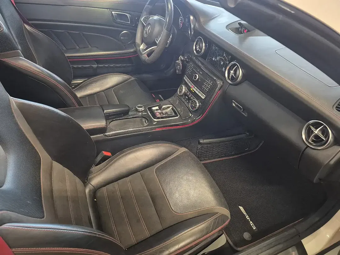 Mercedes-Benz SLC 43 AMG - Thumbnail 10