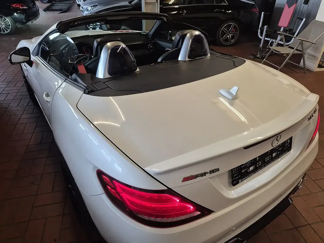 Mercedes-Benz SLC 43 AMG - Thumbnail 12