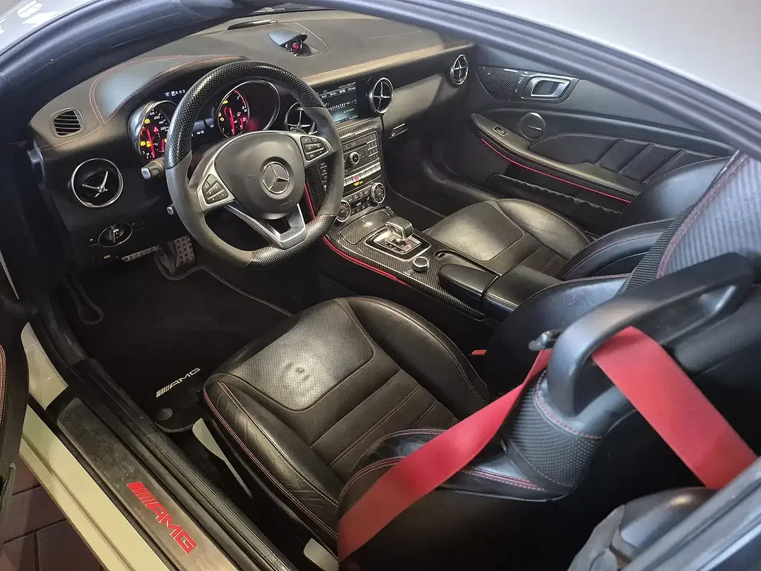 Mercedes-Benz SLC 43 AMG - Thumbnail 9