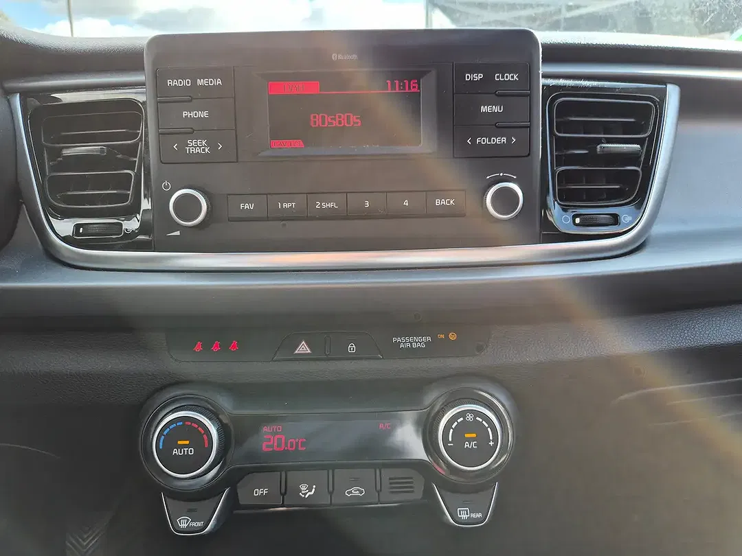 Kia Rio - Thumbnail 13