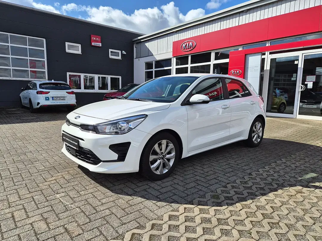 Kia Rio - Thumbnail 2