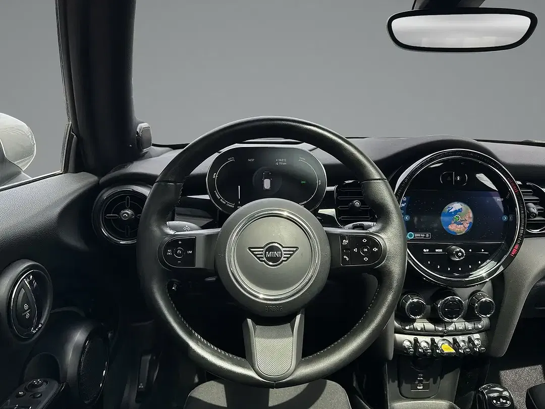 MINI Cooper SE - Thumbnail 22