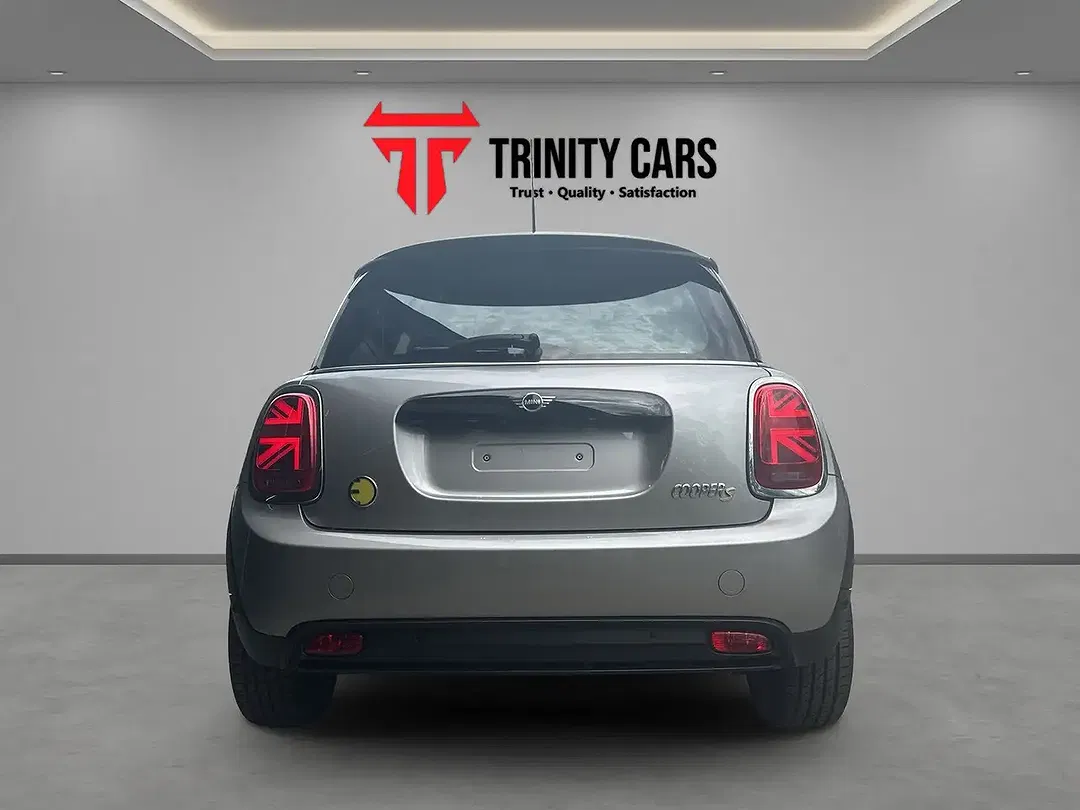 MINI Cooper SE - Thumbnail 8