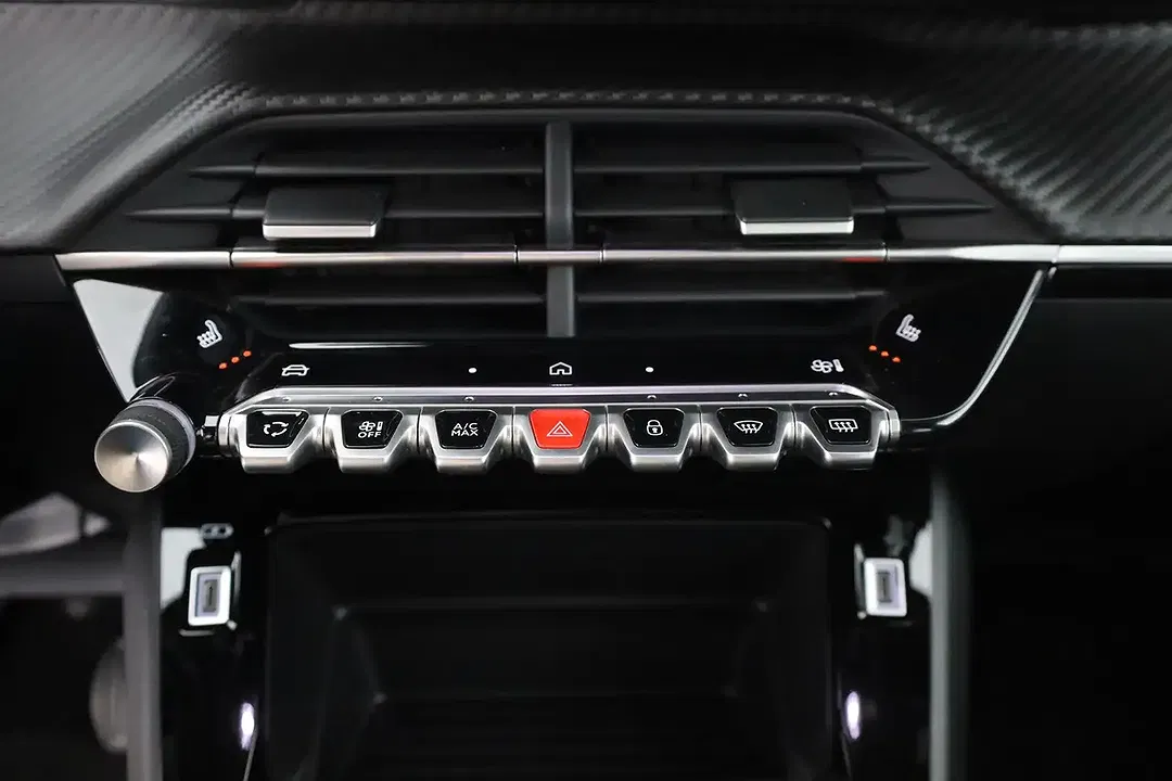 Peugeot 2008 - Thumbnail 11