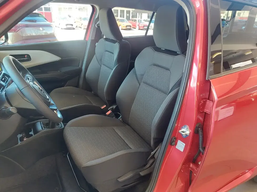 Suzuki Swift - Thumbnail 10