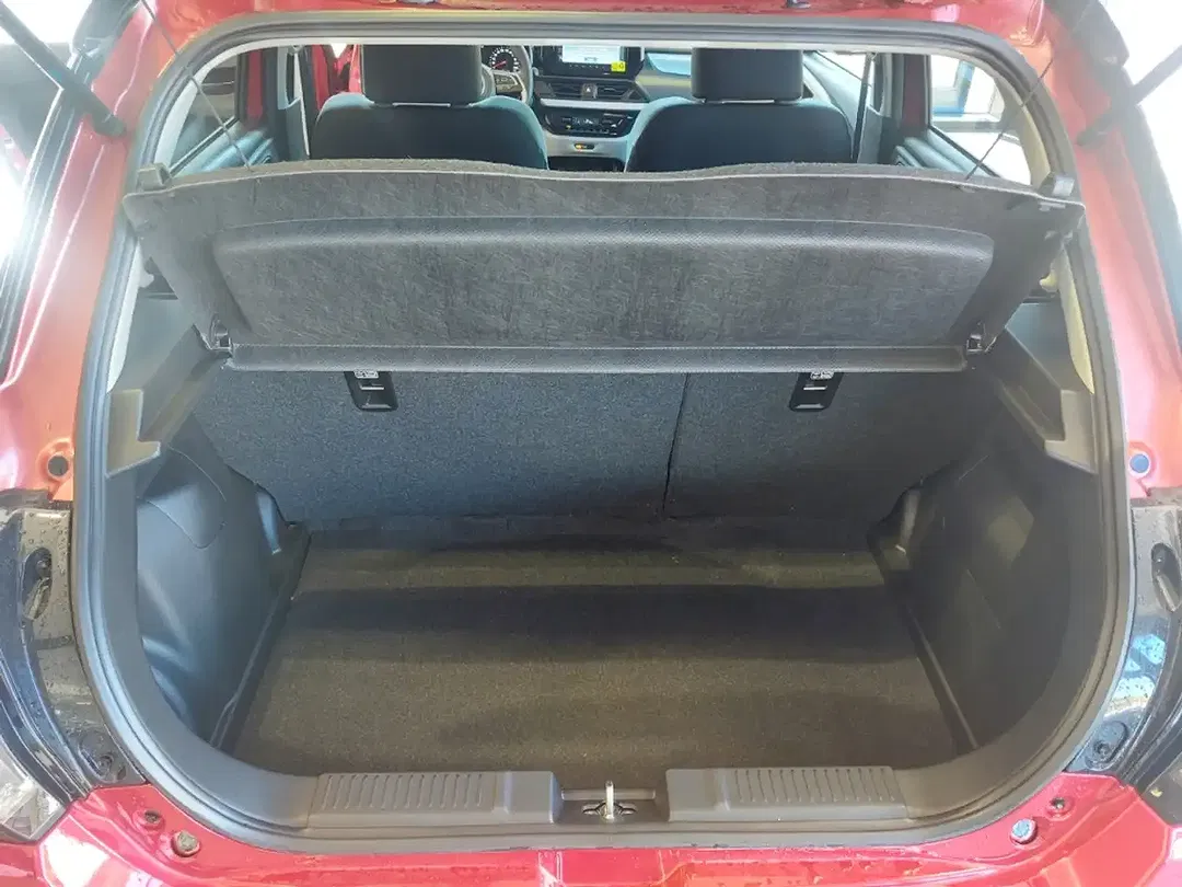 Suzuki Swift - Thumbnail 13