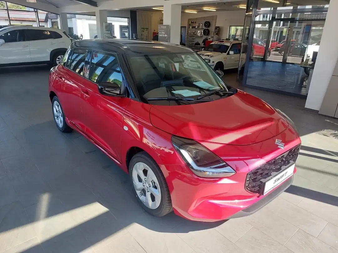 Suzuki Swift - Thumbnail 4