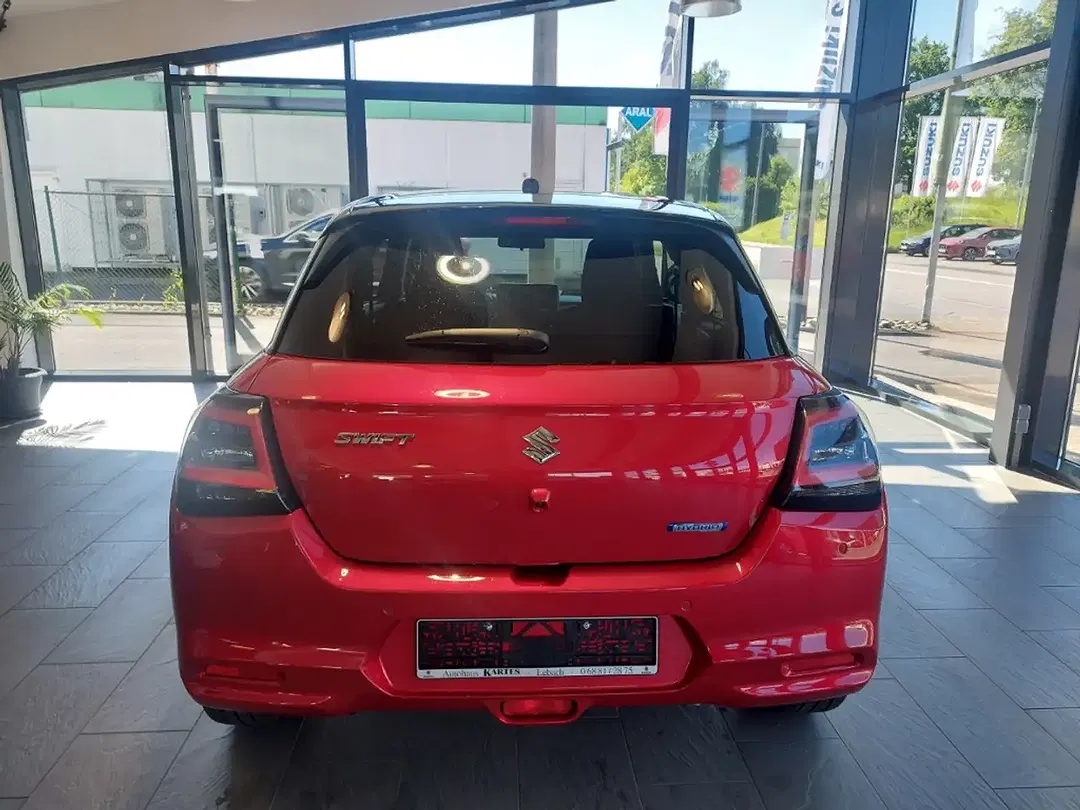 Suzuki Swift - Thumbnail 8