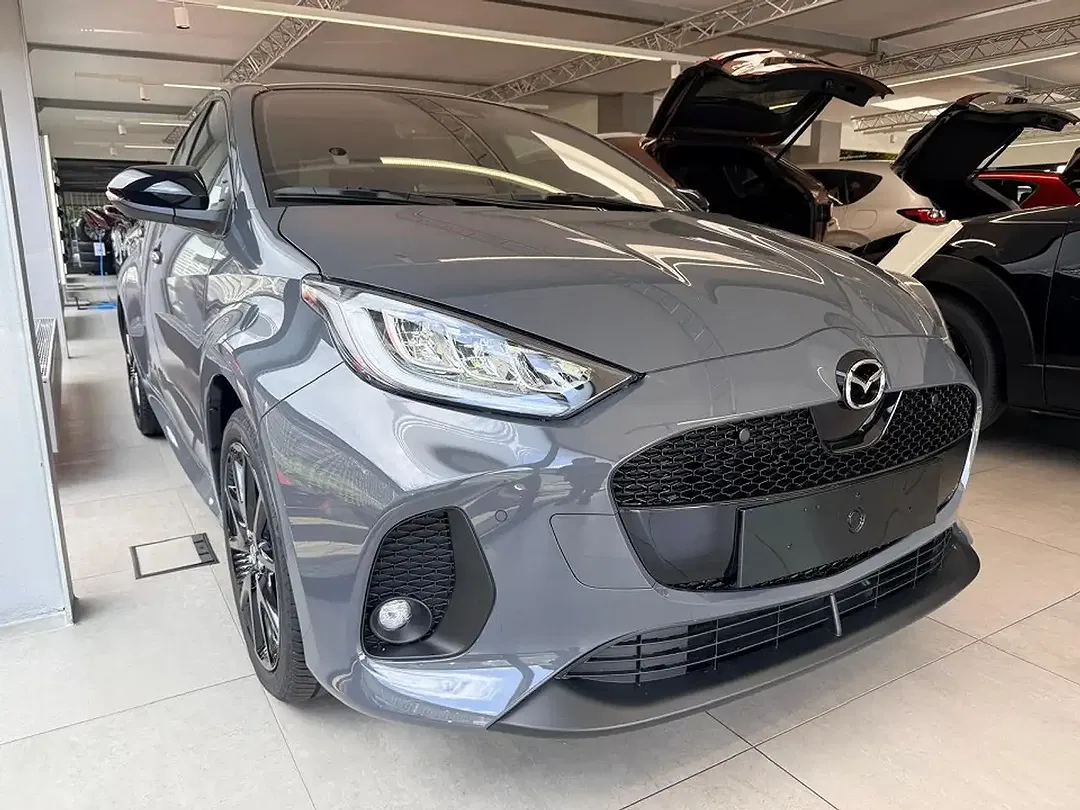 Mazda 2 - Thumbnail 4