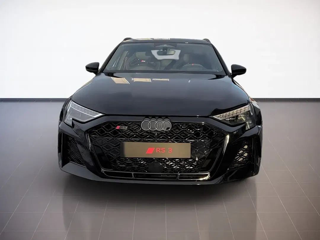 Audi RS3 - Thumbnail 3