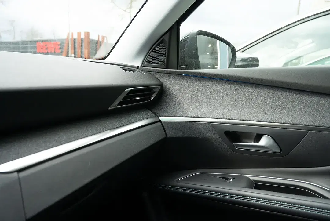 Peugeot 3008 - Thumbnail 11