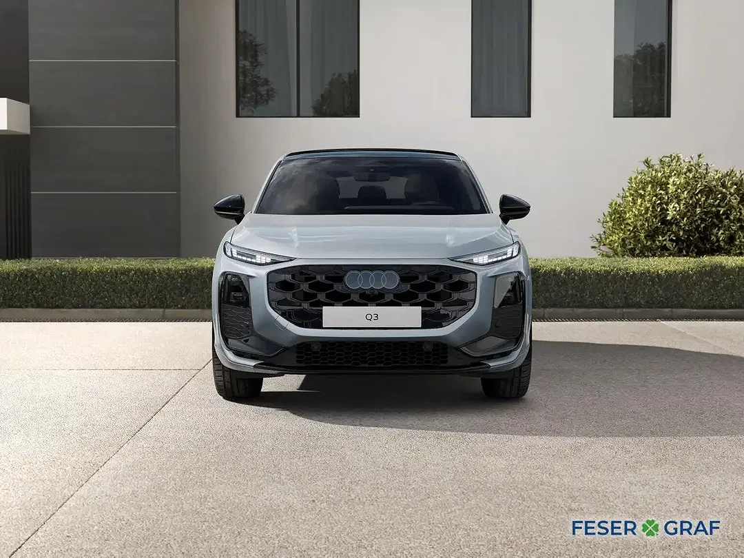 Audi Q3 - Thumbnail 1