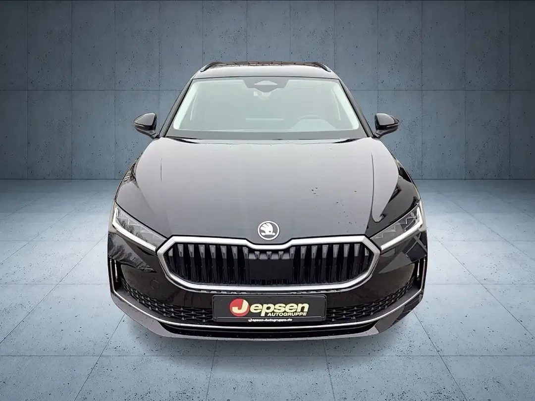 Skoda Superb - Thumbnail 8
