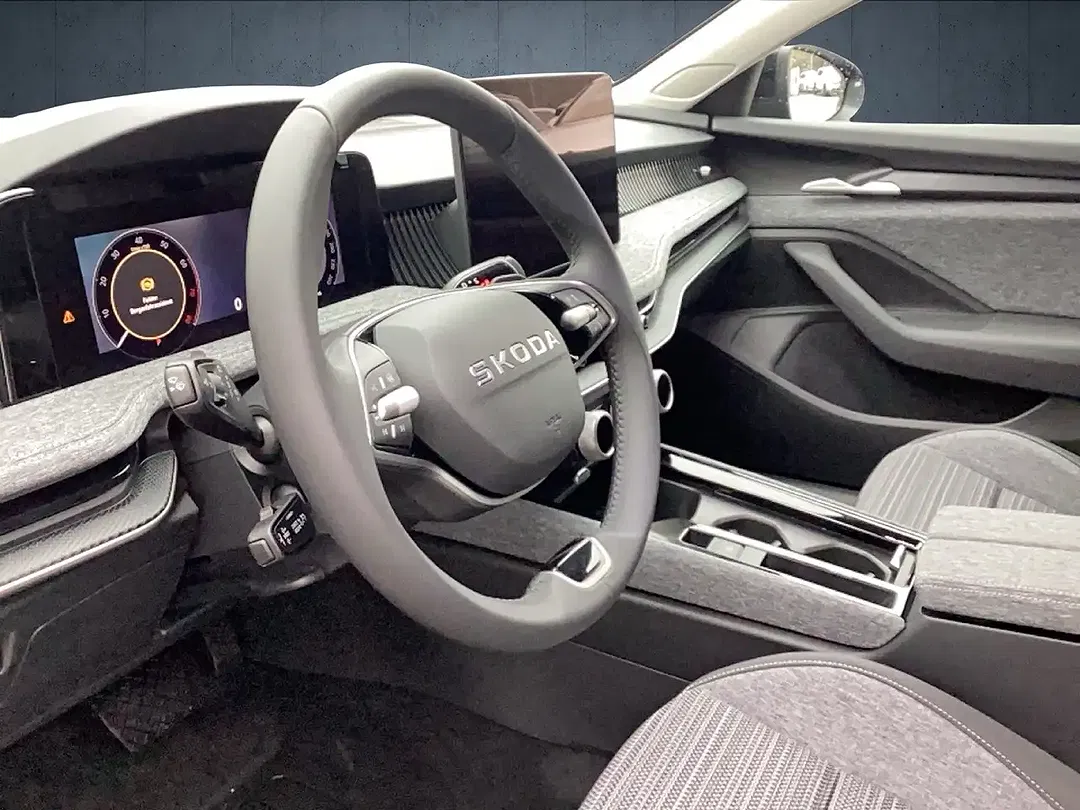 Skoda Superb - Thumbnail 9