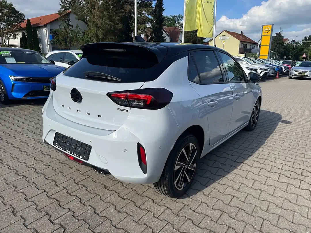 Opel Corsa - Thumbnail 10