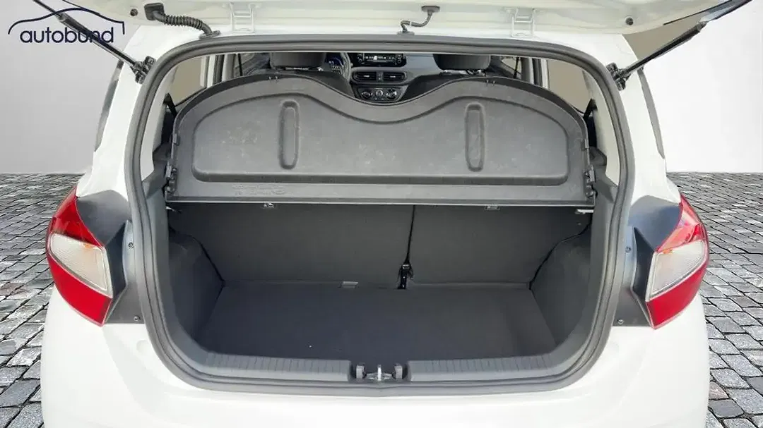 Hyundai i10 - Thumbnail 8