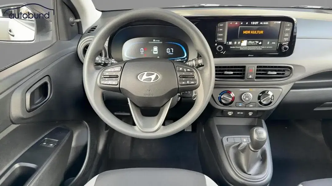 Hyundai i10 - Thumbnail 9
