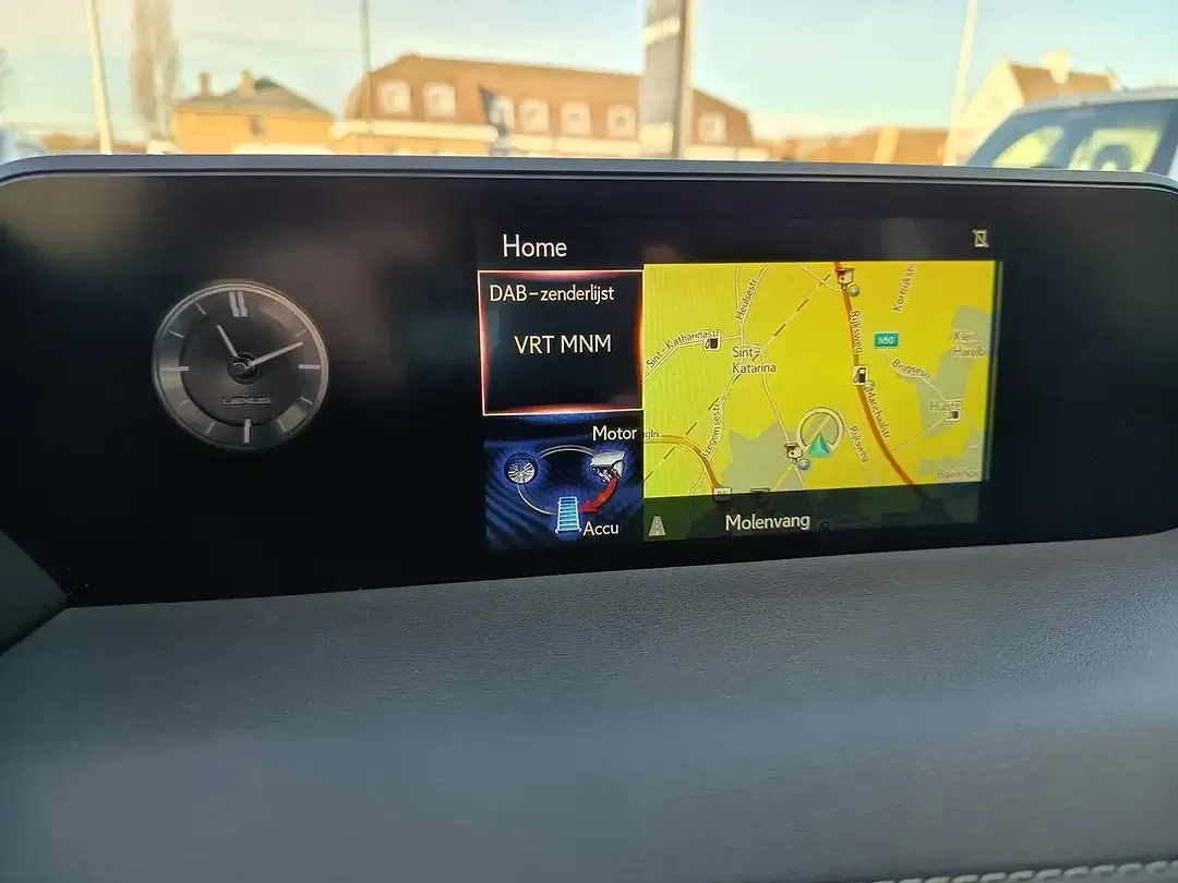Lexus UX 250h - Thumbnail 14