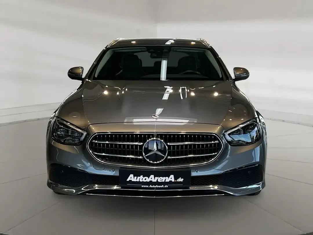 Mercedes-Benz E 220 - Thumbnail 5