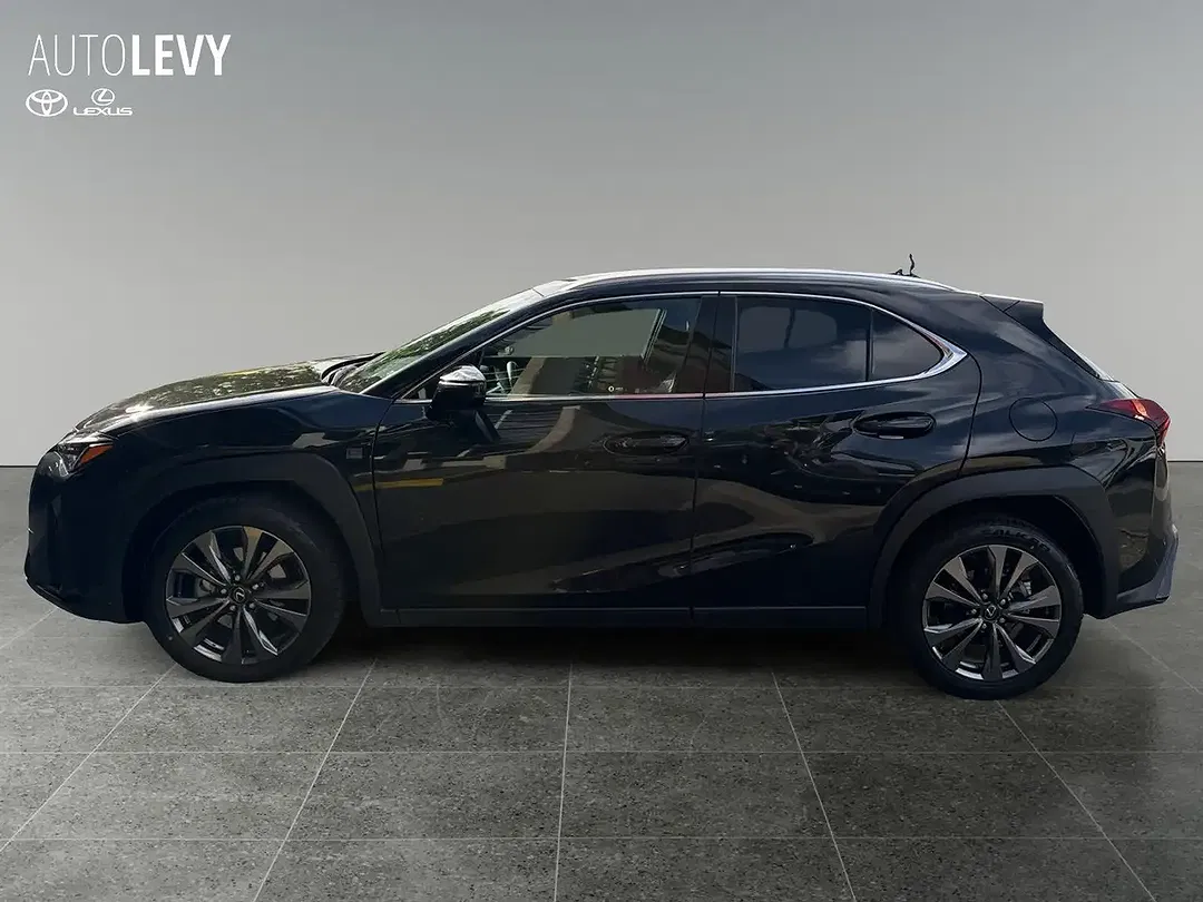 Lexus UX 300h - Thumbnail 2