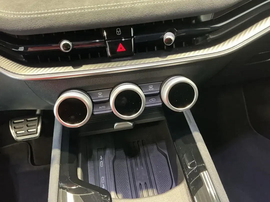 Skoda Superb - Thumbnail 11