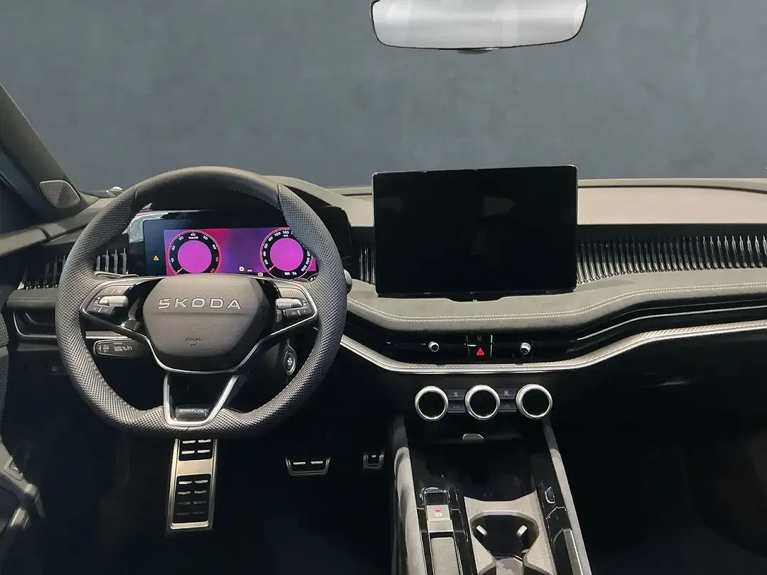Skoda Superb - Thumbnail 6