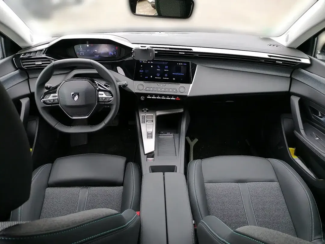 Peugeot 308 - Thumbnail 9