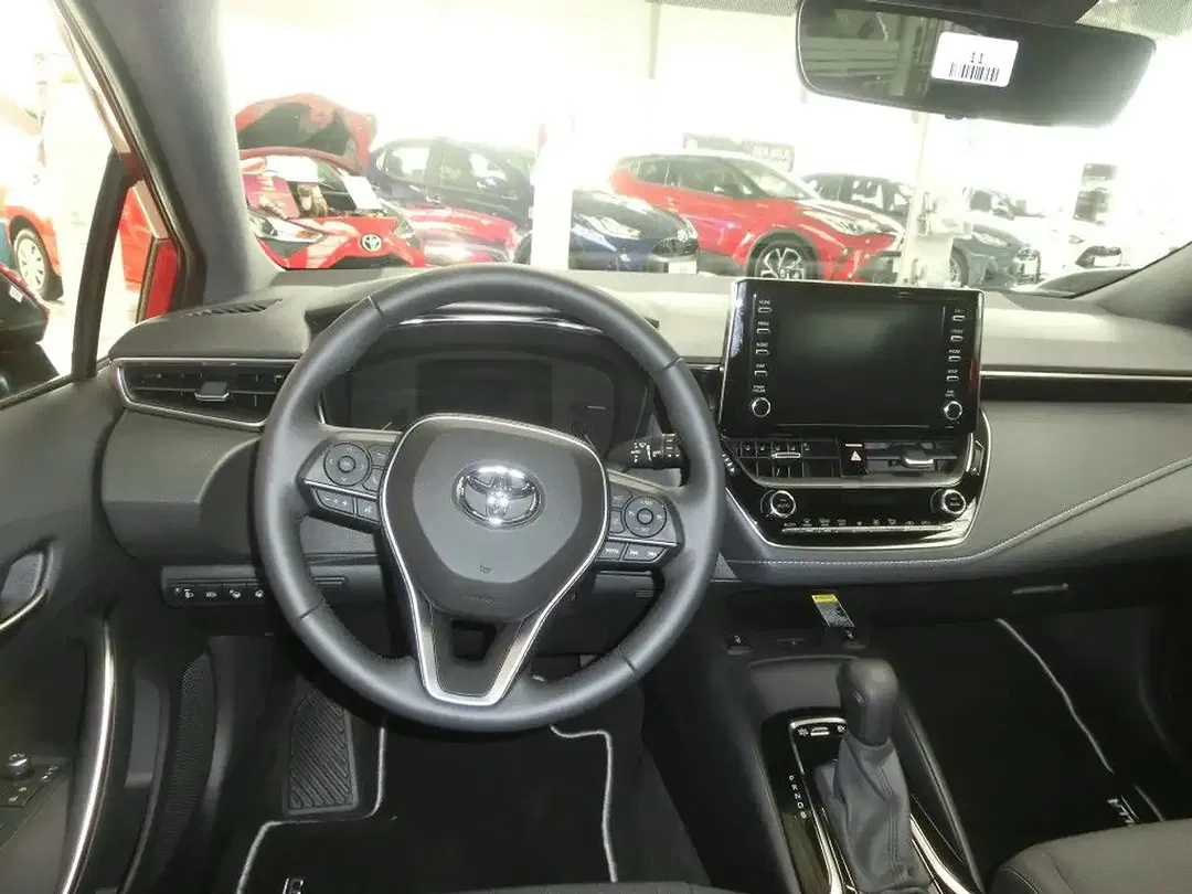 Toyota Corolla - Thumbnail 9