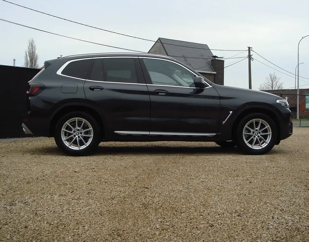 BMW X3 - Thumbnail 2