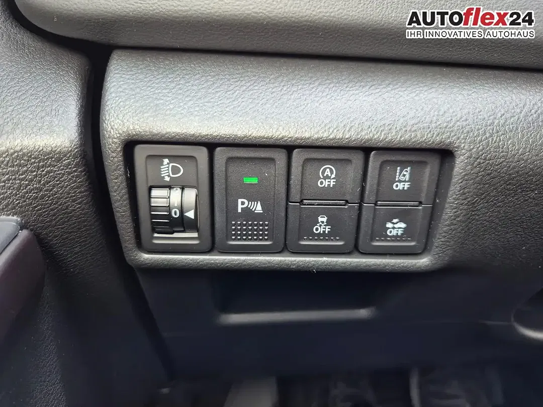Suzuki S-Cross - Thumbnail 13
