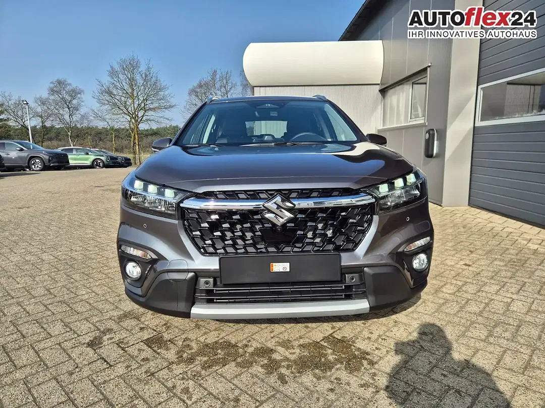 Suzuki S-Cross - Thumbnail 7