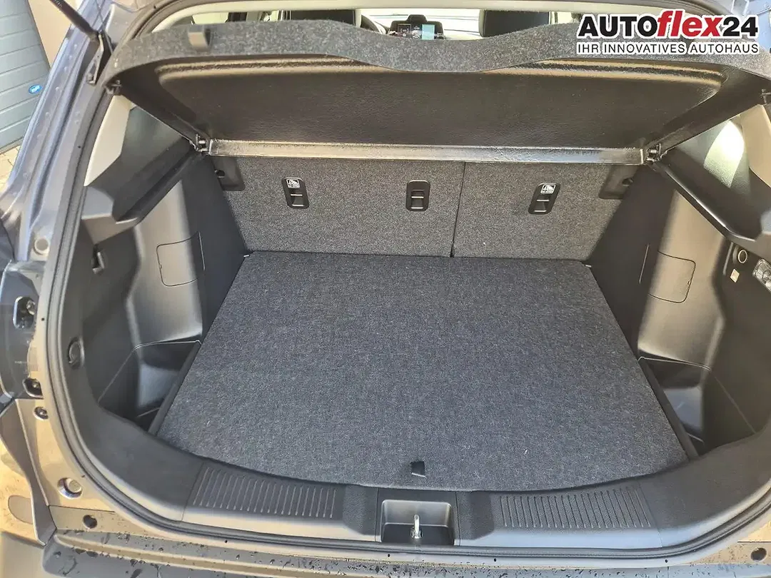 Suzuki S-Cross - Thumbnail 8