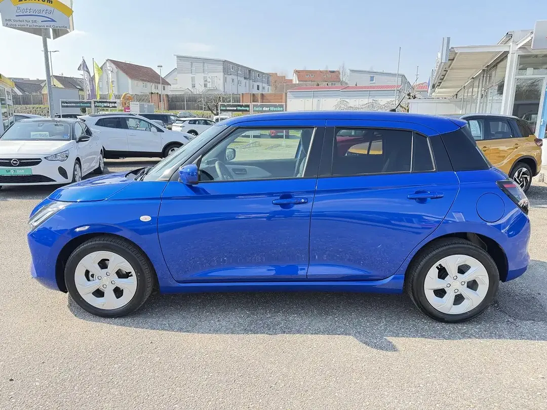 Suzuki Swift - Thumbnail 2
