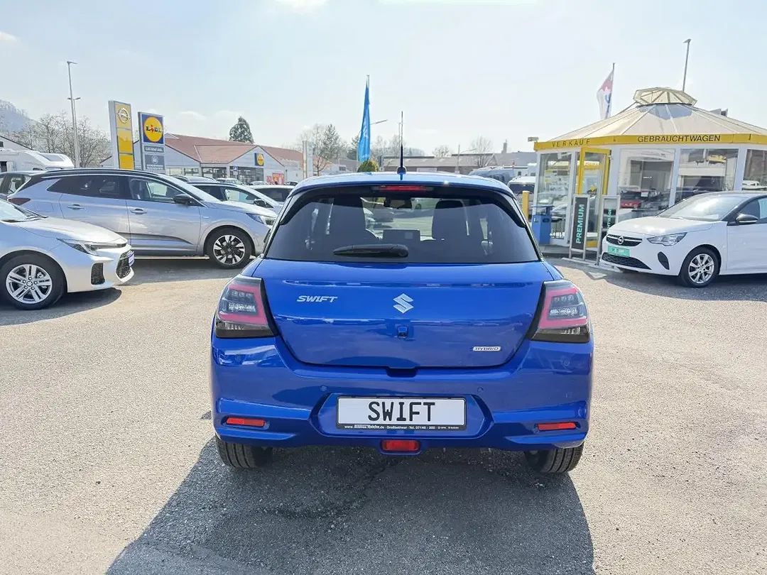 Suzuki Swift - Thumbnail 4