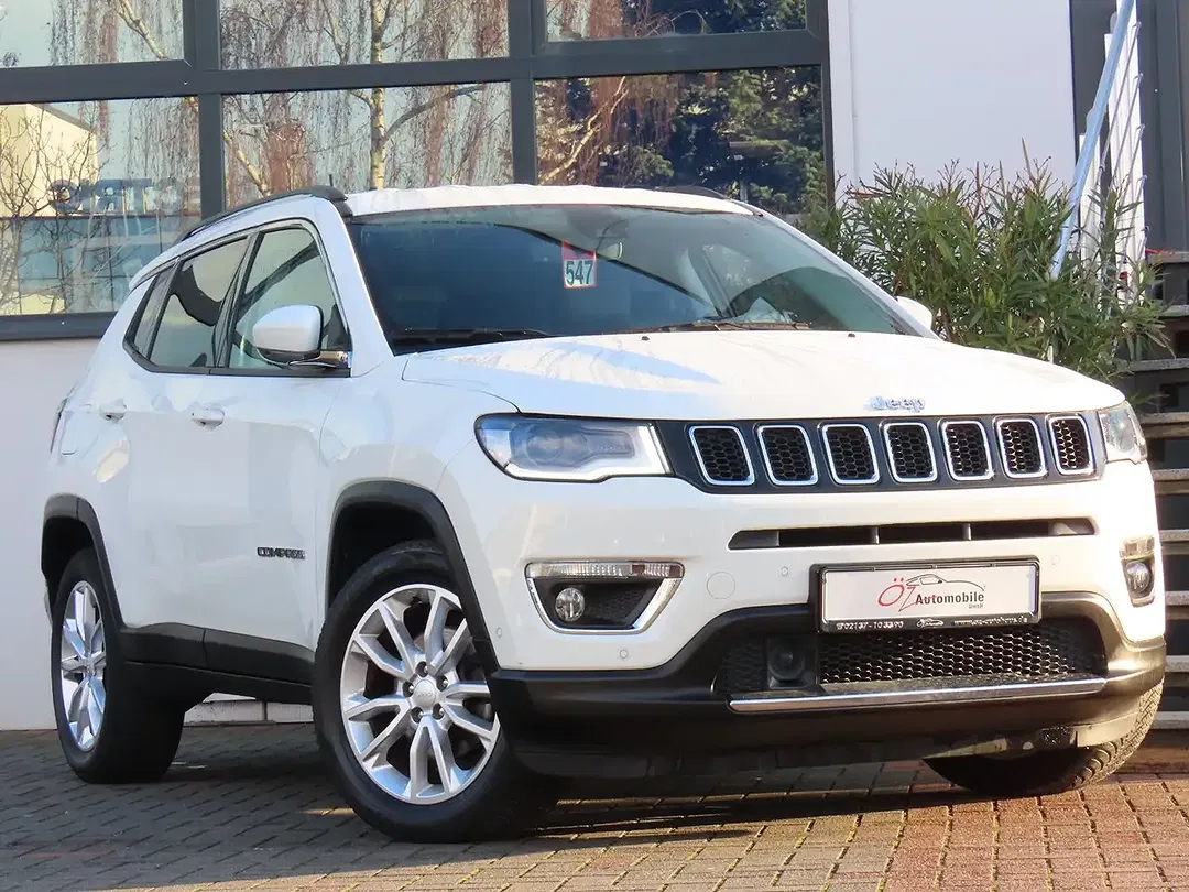 Jeep Compass - Thumbnail 1
