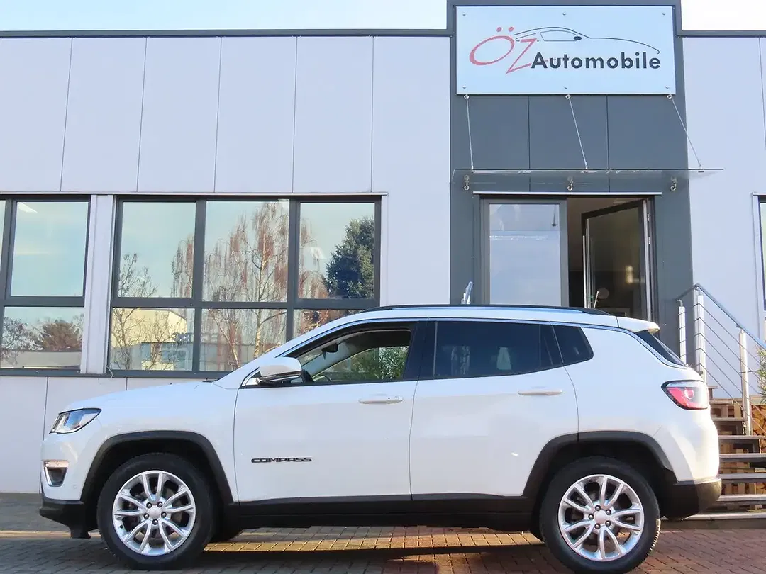 Jeep Compass - Thumbnail 10