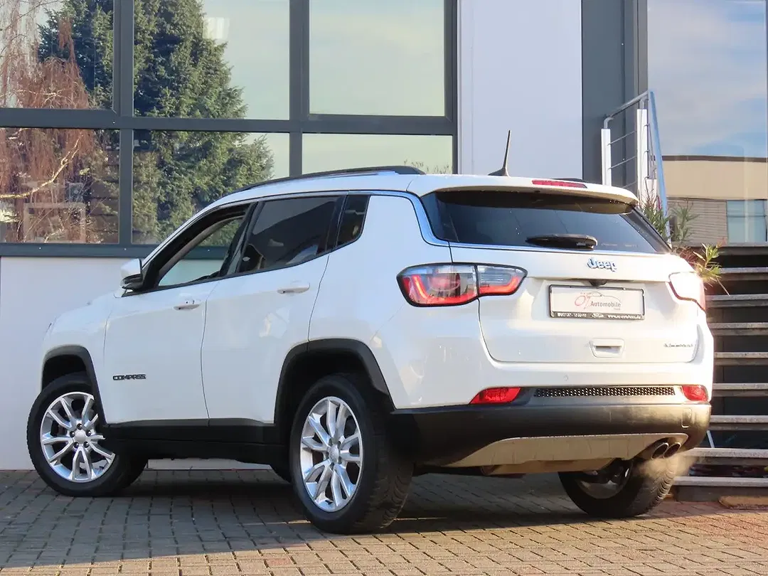 Jeep Compass - Thumbnail 7