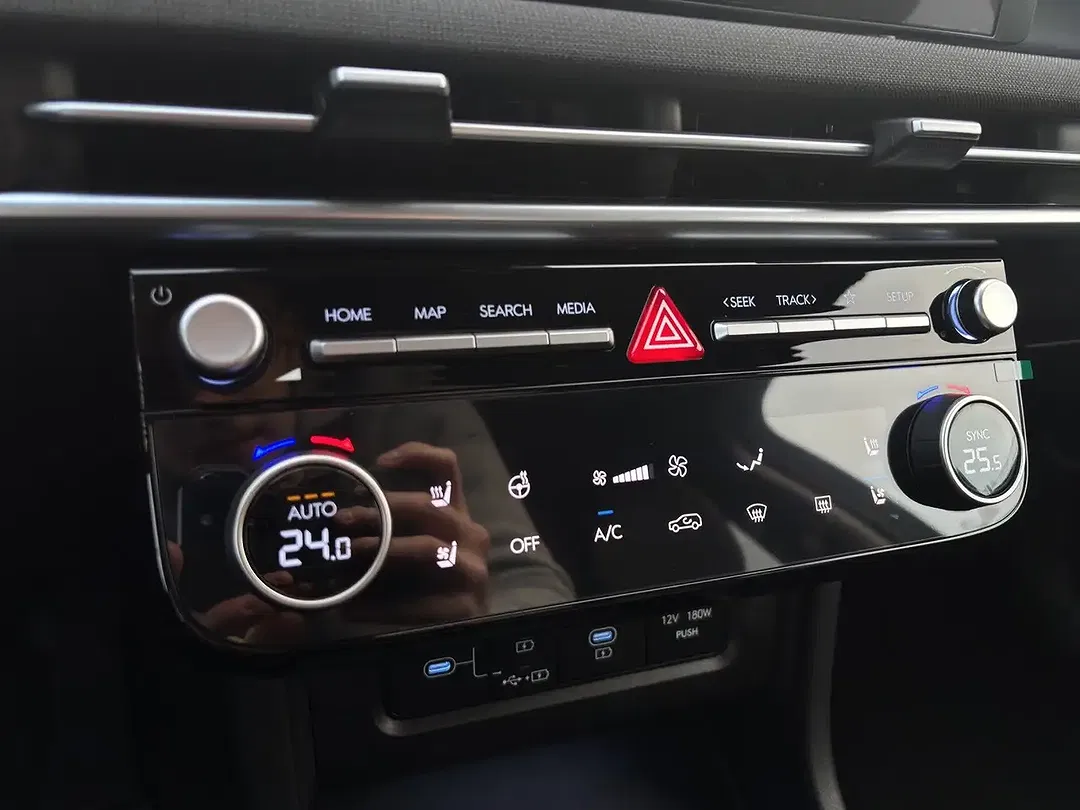 Hyundai TUCSON - Thumbnail 14