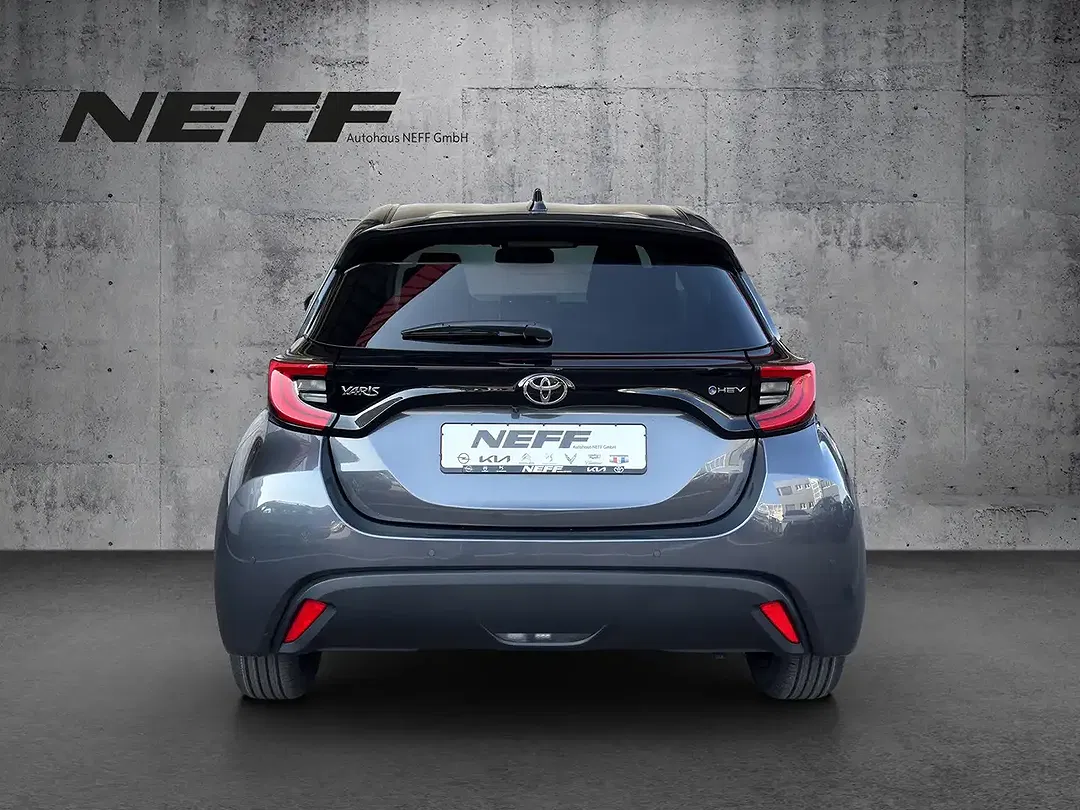 Toyota Yaris - Thumbnail 4