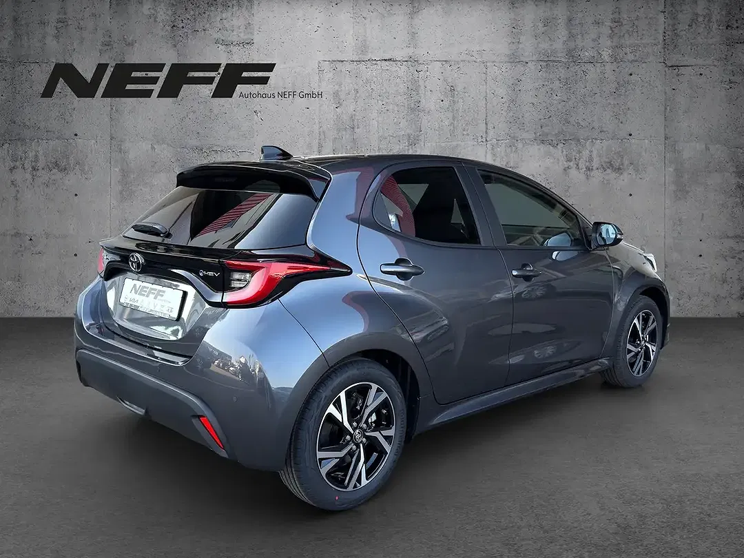 Toyota Yaris - Thumbnail 5