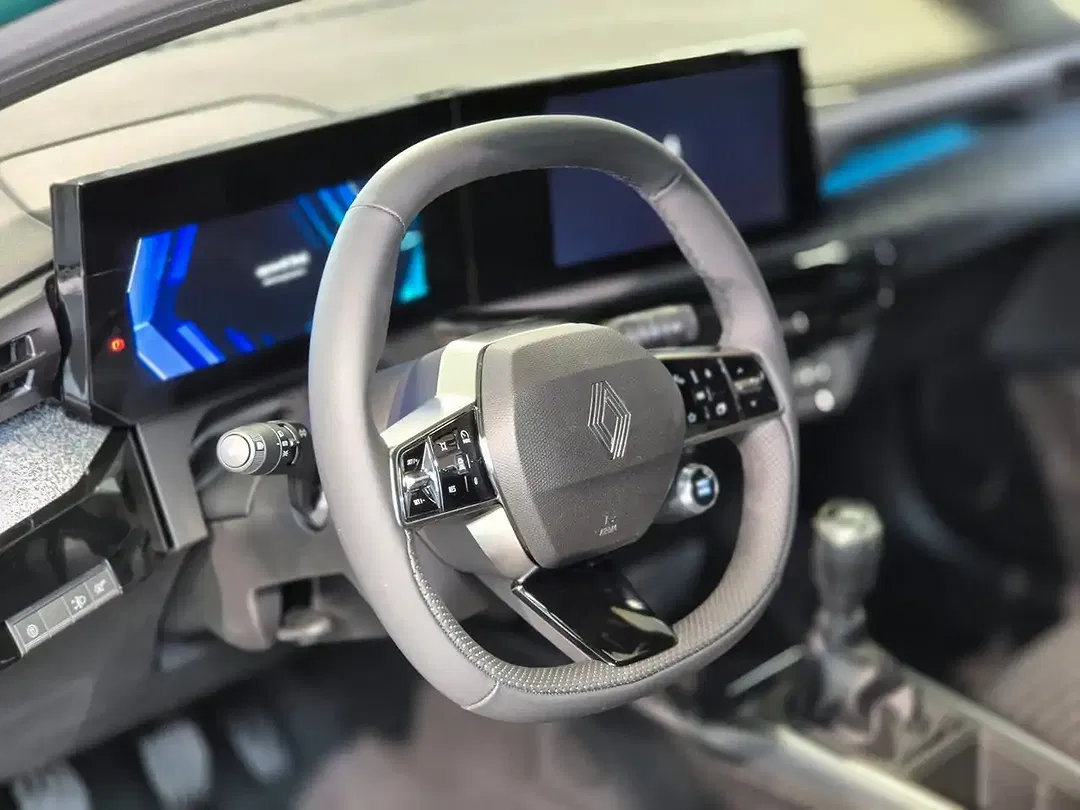 Renault Clio - Thumbnail 8