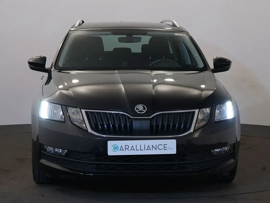 Skoda Octavia - Thumbnail 2