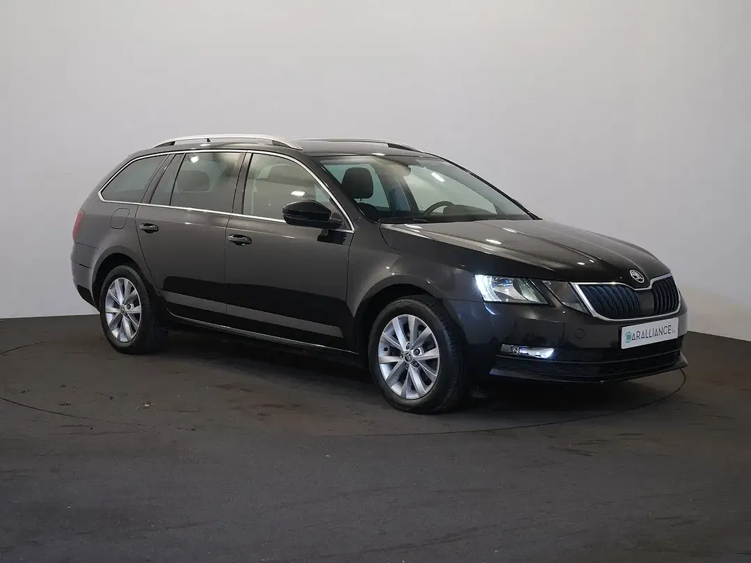 Skoda Octavia - Thumbnail 3