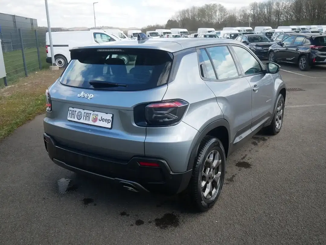 Jeep Avenger - Thumbnail 3
