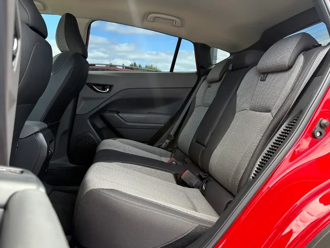 Subaru Crosstrek - Thumbnail 15